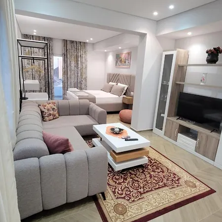 Luxury Studio's J&m Βίλα