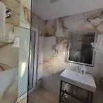 Luxury Studio's J&m * סרנדה