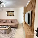 וילה Luxury Studio's J&m