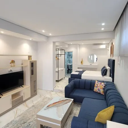 Luxury Studio's J&m