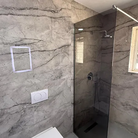 Вилла Luxury Studio's J&m *
